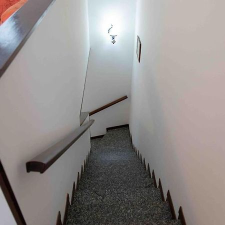 Vista Lago-Appartamento Funzionale Con Vista Varese Eksteriør billede